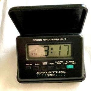 Spartus Quartz Travel Alarm Clock Deco Vintage